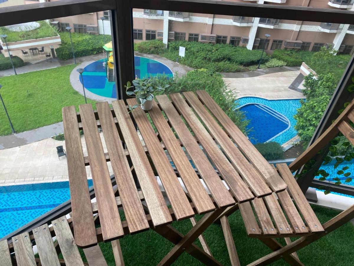 Le 10 The Radiance Manila Bay Aparthotel Pasay Exterior foto